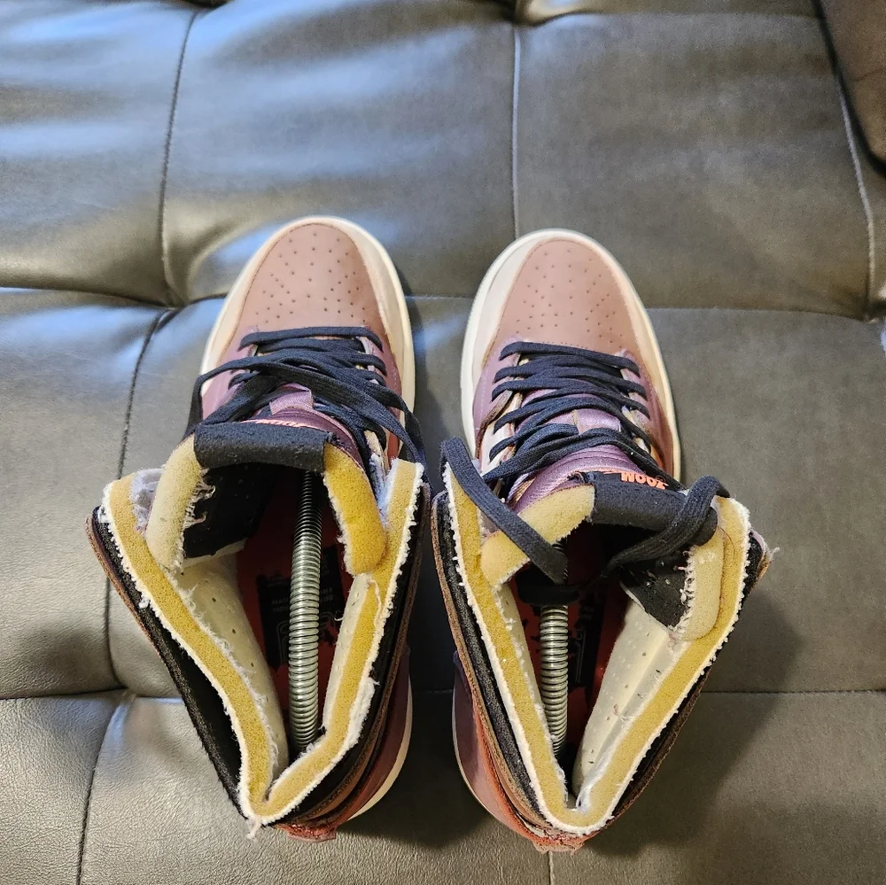 Jordan Retro 1 Women Size 9 - Picture 7 of 8